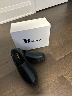Browns loafer type shoes